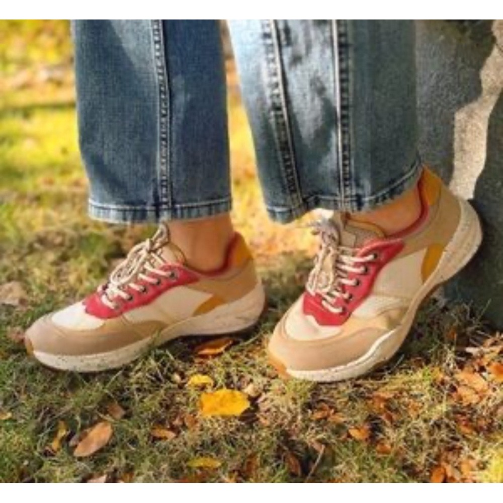 Taos Advance Womens Sneakers Multi Color Desert Tan Red Yellow Mesh Suede Size 9